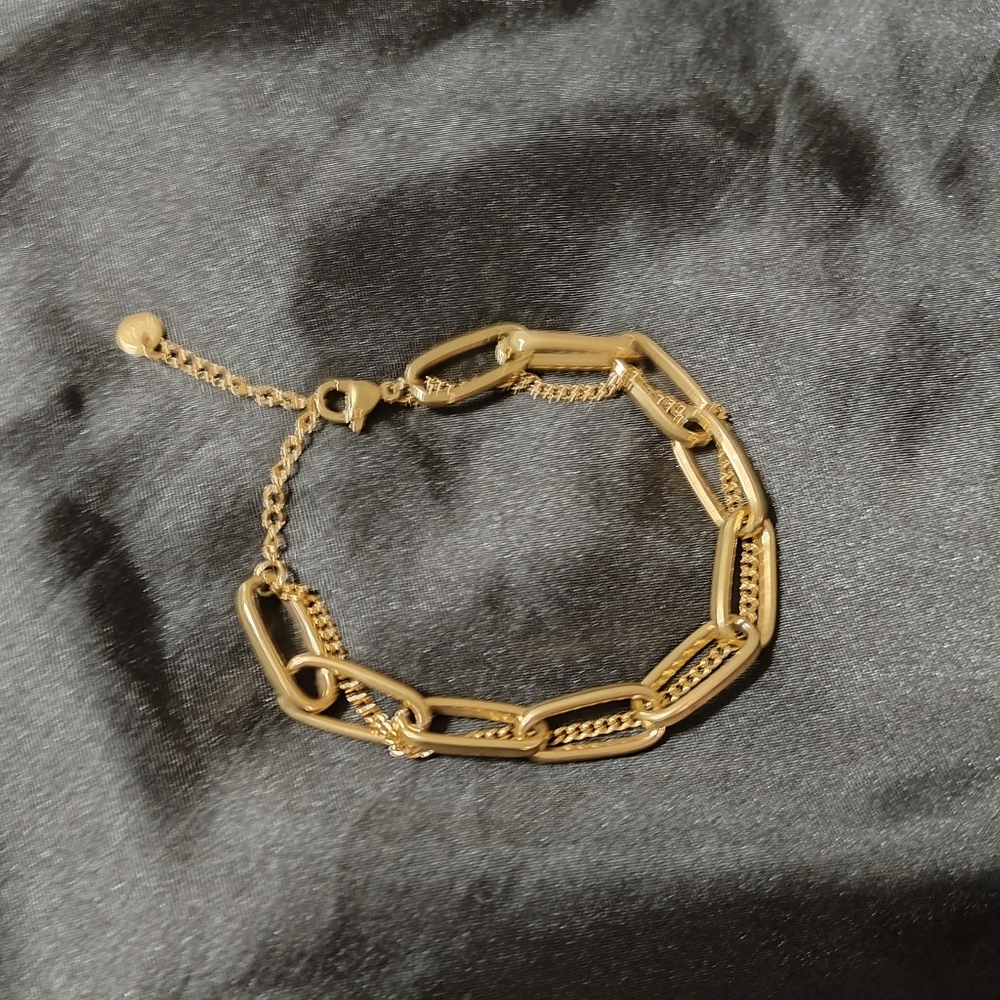 Gold Plated Chunky Bracelet - Picture 2 of 3